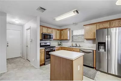 11515 James B Connolly Lane, Austin, TX 78748 - Photo 7