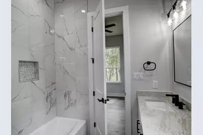 207 Waipahoehoe Drive, Bastrop, TX 78602 - Photo 35