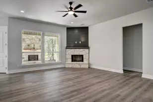 207 Waipahoehoe Dr, Bastrop, TX 78602 - Photo 11