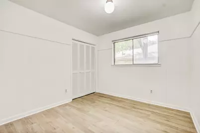 9913 Oak Hollow Drive, Austin, TX 78758 - Photo 27