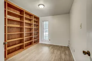 9913 Oak Hollow Dr, Austin, TX 78758 - Photo 17