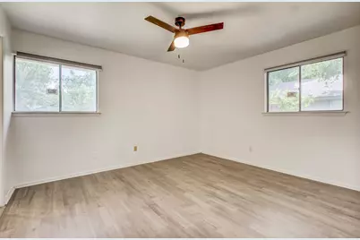 9913 Oak Hollow Drive, Austin, TX 78758 - Photo 19