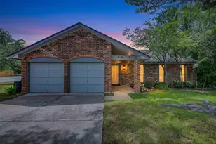 9913 Oak Hollow Dr, Austin, TX 78758 - Photo 1