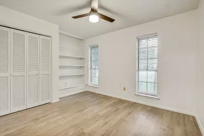 9913 Oak Hollow Drive, Austin, TX 78758 - Photo 25