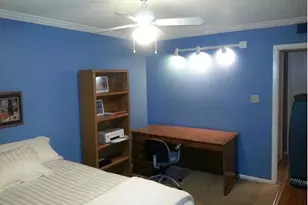 910 Duncan Ln, Austin, TX 78705 - Photo 3