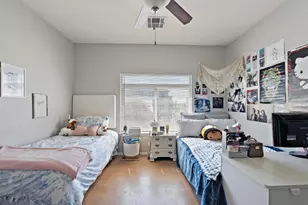 910 W 25th St, Austin, TX 78705 - Photo 15