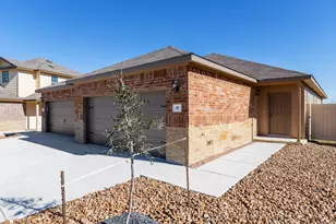 203 Kasper Way, New Braunfels, TX 78130 - Photo 3