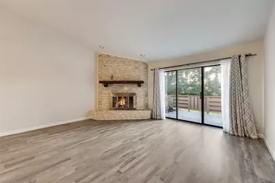 13 Oaks Place, Lago Vista, TX 78645 - Photo 9
