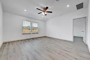 132 Sweetwater Crk Ln, Hutto, TX 78634 - Photo 7