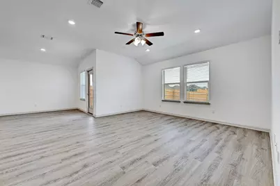 132 Sweetwater Creek Lane, Hutto, TX 78634 - Photo 5