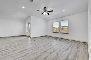 132 Sweetwater Crk Ln, Hutto, TX 78634 - Photo 5