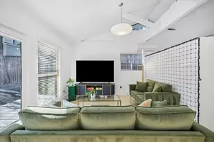 213 Lessin Ln, Austin, TX 78704 - Photo 9