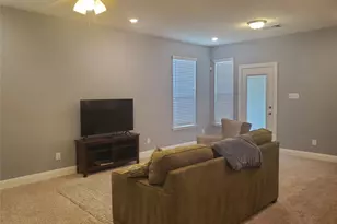 313 Los Cobos Ln, Georgetown, TX 78626 - Photo 5