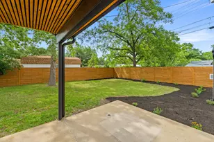 1305 Ridgehaven Dr, Austin, TX 78723 - Photo 37