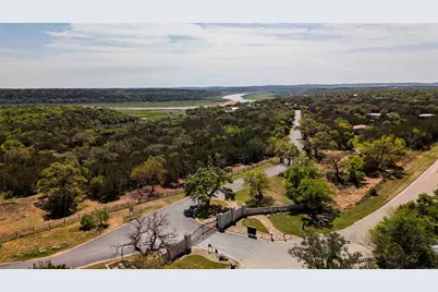 551 Lake View Drive, Spicewood, TX 78669 - Photo 3