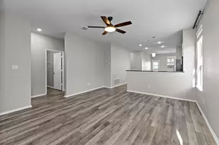 129 Bracken Fern Ln, Georgetown, TX 78626 - Photo 3