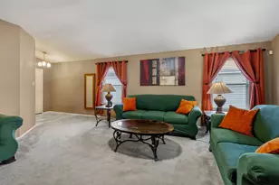 102 Camellia Dr, Hutto, TX 78634 - Photo 9