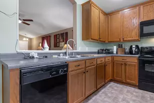 102 Camellia Dr, Hutto, TX 78634 - Photo 13