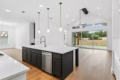 6808 Liberty Grotto Court, Lago Vista, TX 78645 - Photo 5