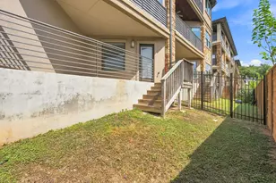 6533 E Hill Dr, Austin, TX 78731 - Photo 31