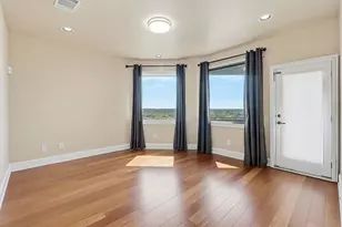 6533 E Hill Dr, Austin, TX 78731 - Photo 11