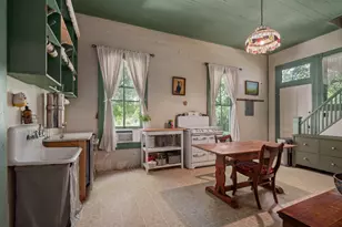124 N Hamilton St, Gonzales, TX 78629 - Photo 13