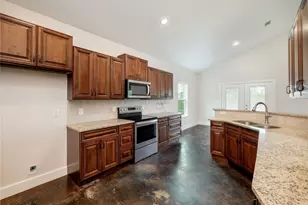 93 Primrose Ln, Marble Falls, TX 78654 - Photo 13