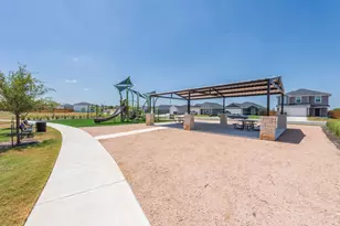 2115 Windflower Ln, Luling, TX 78648 - Photo 11