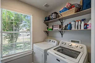 113 Hanstrom Dr, Hutto, TX 78634 - Photo 23