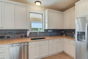 551 Gatlin Creek Rd, Dripping Springs, TX 78620 - Photo 11