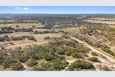 1422 Rm 2766, Johnson City, TX 78636 - Photo 23