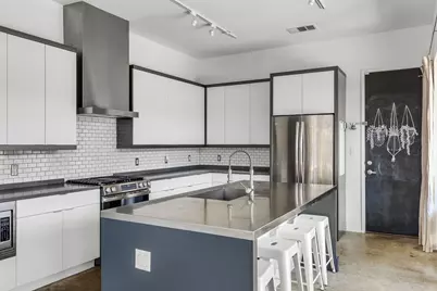 900 Brentwood Street #B, Austin, TX 78757 - Photo 5