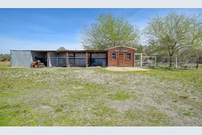 4165 Pin Oak Road, Muldoon, TX 78949 - Photo 63