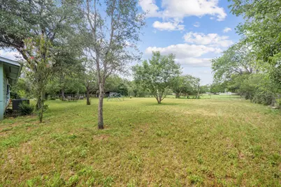 914 6th Street, Blanco, TX 78606 - Photo 31