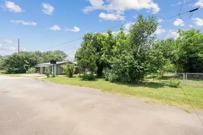 914 6th Street, Blanco, TX 78606 - Photo 39
