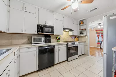 914 6th Street, Blanco, TX 78606 - Photo 13