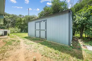 914 6th St, Blanco, TX 78606 - Photo 33
