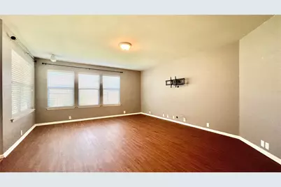 784 Kingfisher Lane, Leander, TX 78641 - Photo 5