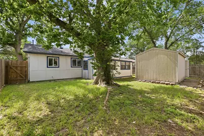 4502 Turnstone Drive, Austin, TX 78744 - Photo 27