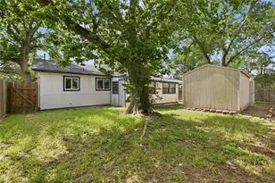 4502 Turnstone Dr, Austin, TX 78744 - Photo 27