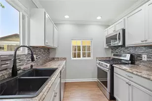 4502 Turnstone Dr, Austin, TX 78744 - Photo 11