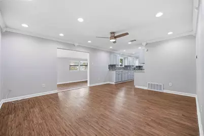 4502 Turnstone Drive, Austin, TX 78744 - Photo 7