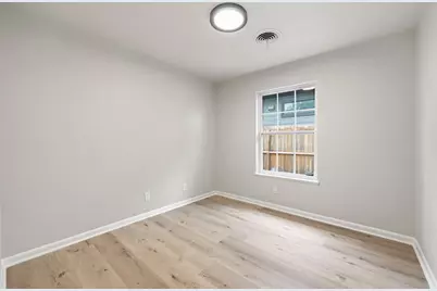 3012 Hunt Trail, Austin, TX 78757 - Photo 17