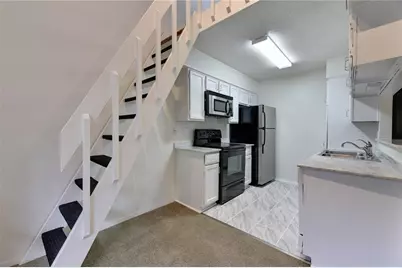 908 Poplar Street #204, Austin, TX 78705 - Photo 7