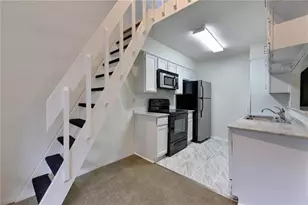 908 Poplar St, Austin, TX 78705 - Photo 7