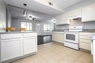 1326 Delano St, Austin, TX 78721 - Photo 13