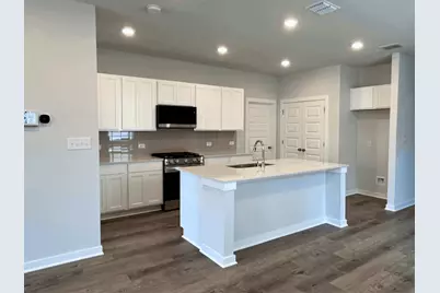 106 Hornet Street, Elgin, TX 78621 - Photo 5
