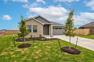 416 Escondido Cir, San Marcos, TX 78666 - Photo 3