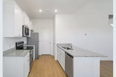 104 Carmel Canyon Trail, Jarrell, TX 76537 - Photo 5