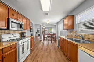 3800 Hickox Dr, Round Rock, TX 78665 - Photo 5